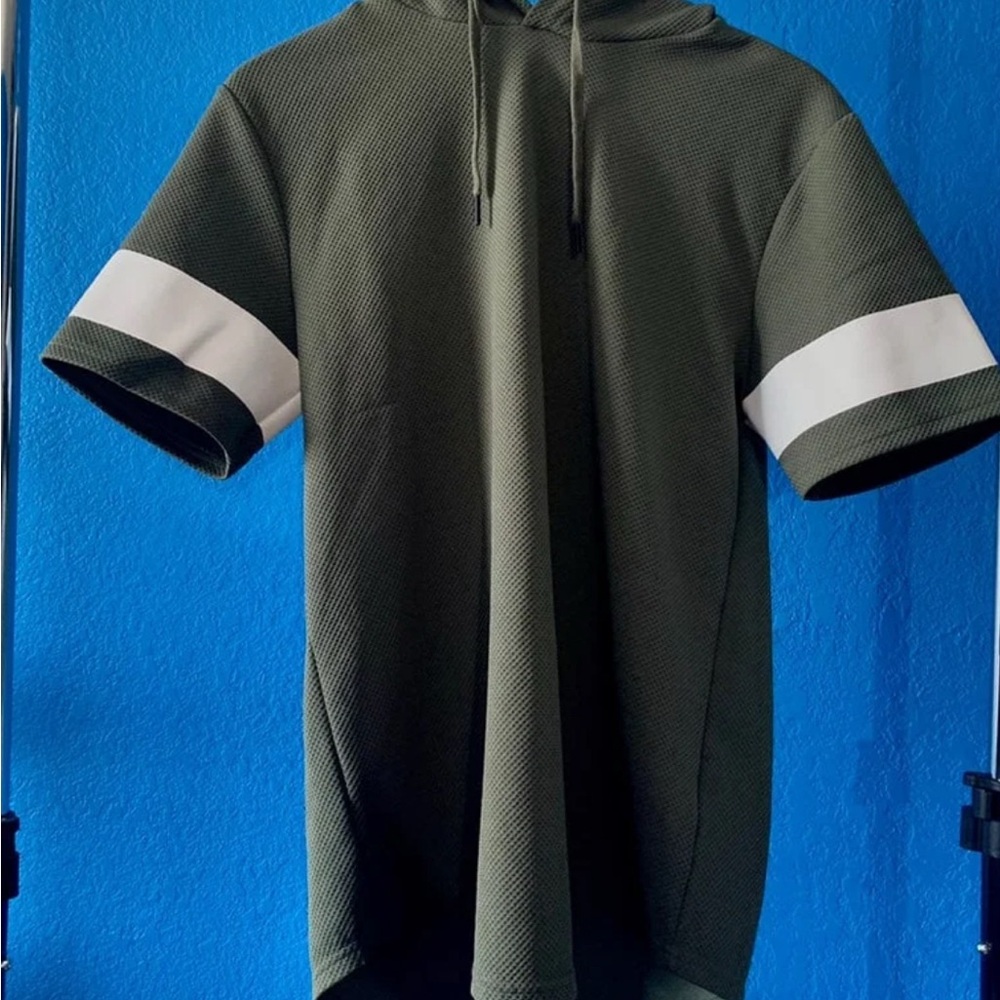 H&M Green and White Jersey Shirt with Sporty Stripes